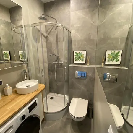 Brand New Apartment In Perfect Location Warsaw Exterior photo